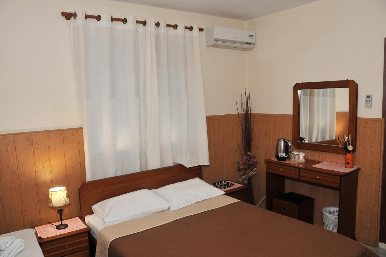 Guesthouse Bloutsos Rooms Kastraki  Ngoại thất bức ảnh