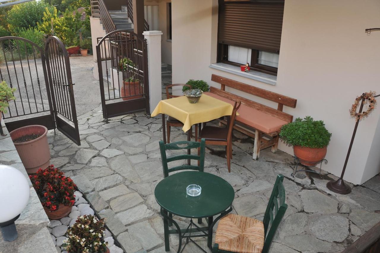 Guesthouse Bloutsos Rooms Kastraki  Ngoại thất bức ảnh