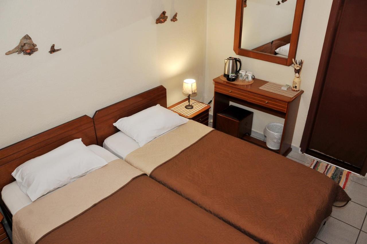 Guesthouse Bloutsos Rooms Kastraki  Ngoại thất bức ảnh